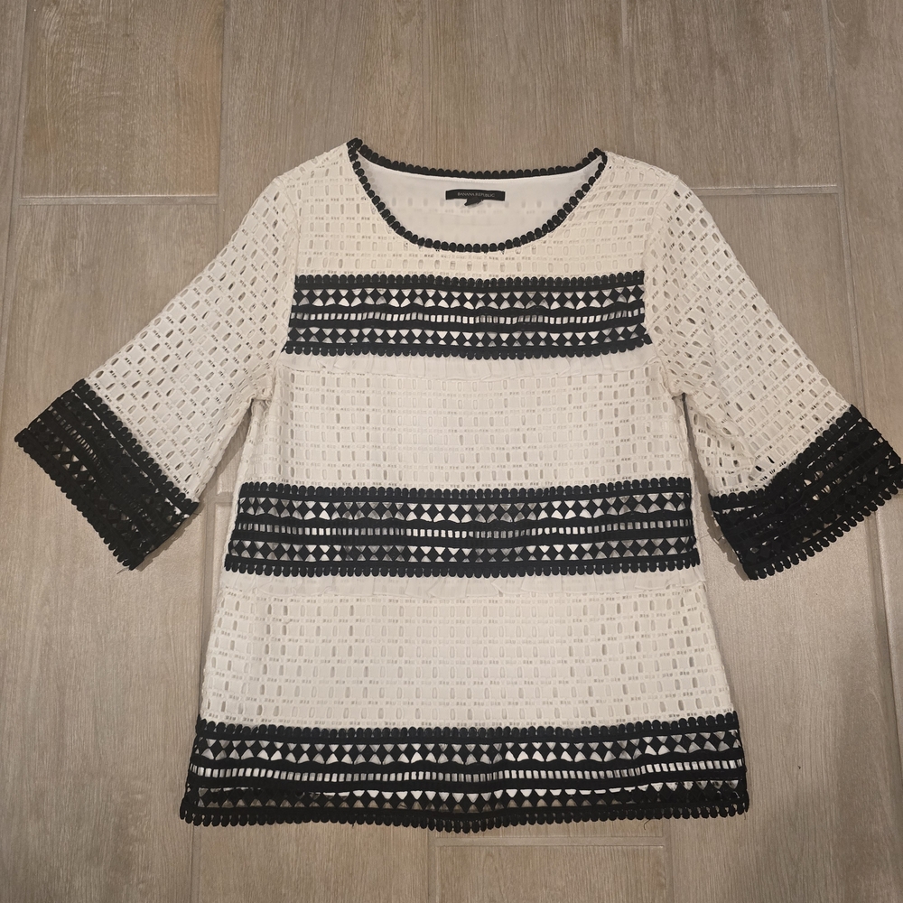 Banana Republic White Cream Boxy Embellished Blouse
